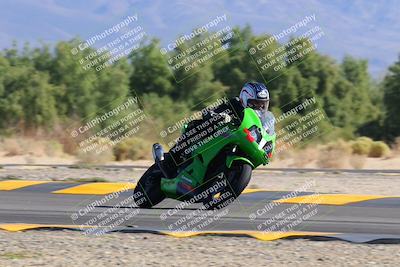 media/Nov-06-2022-SoCal Trackdays (Sun) [[208d2ccc26]]/Turn 7 Set 2 (1050am)/